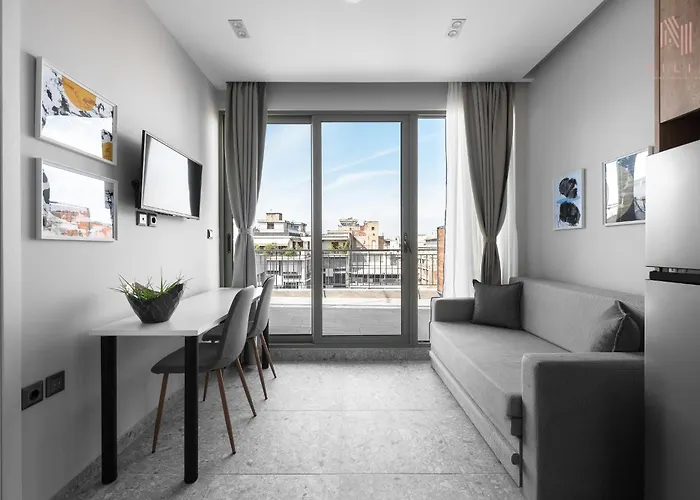 Avenue Studios & Apartments, Nilie Hospitality Mgmt