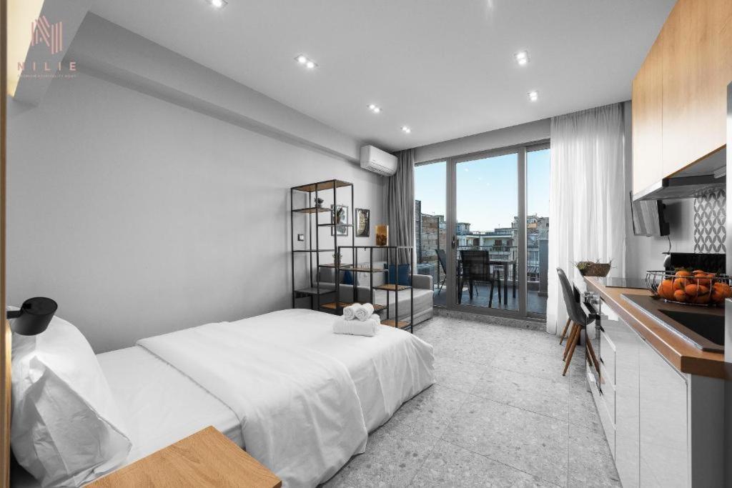 Avenue & Apartments, Nilie Hospitality Mgmt Apartment