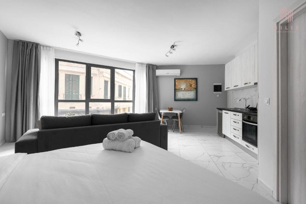 Apartment Avenue & Apartments, Nilie Hospitality Mgmt *