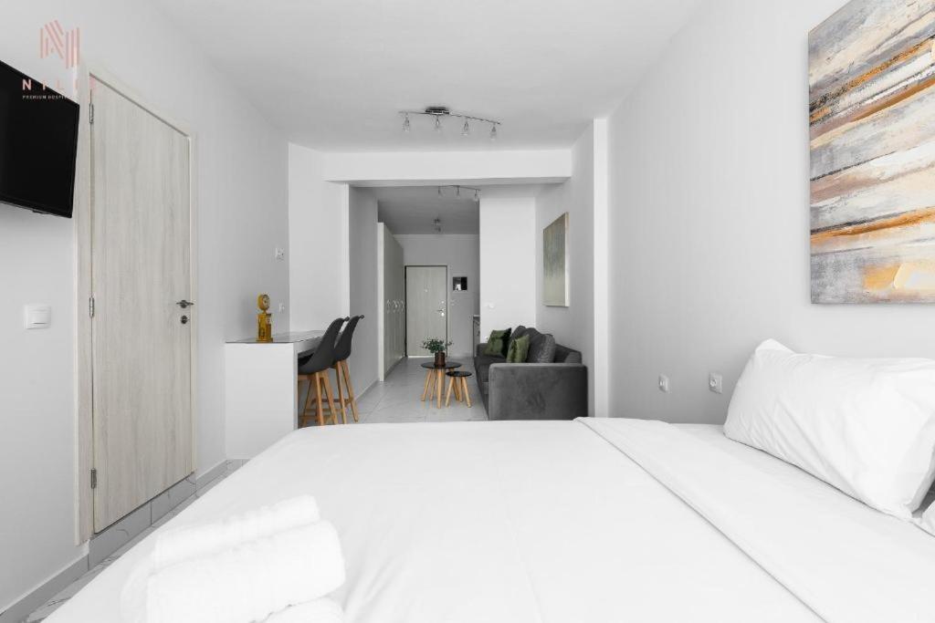 Avenue & Apartments, Nilie Hospitality Mgmt Apartment