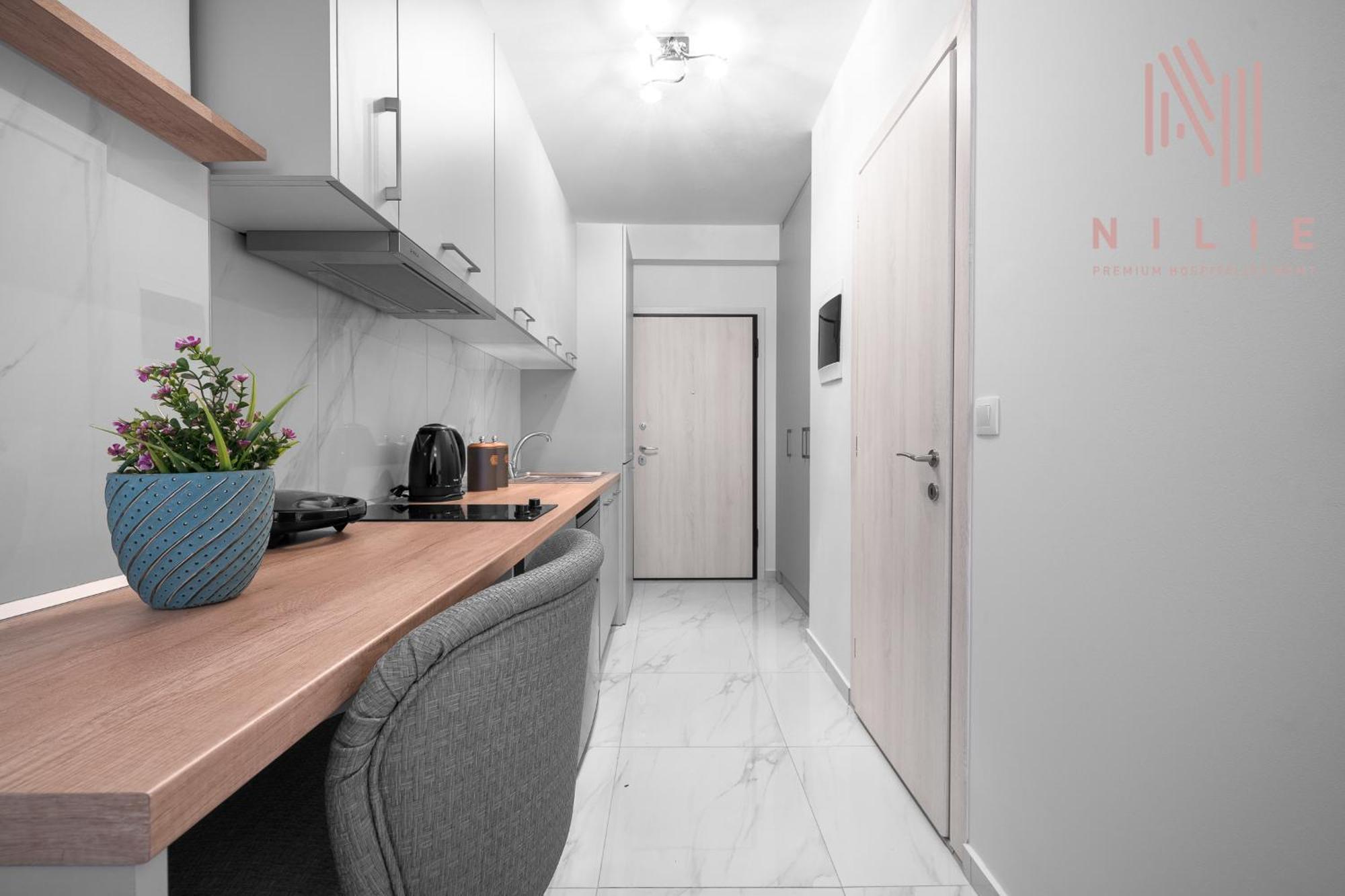 Apartment Avenue & Apartments, Nilie Hospitality Mgmt *