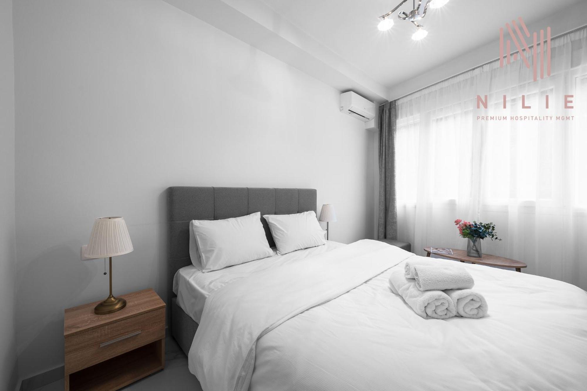Avenue & Apartments, Nilie Hospitality Mgmt Apartment